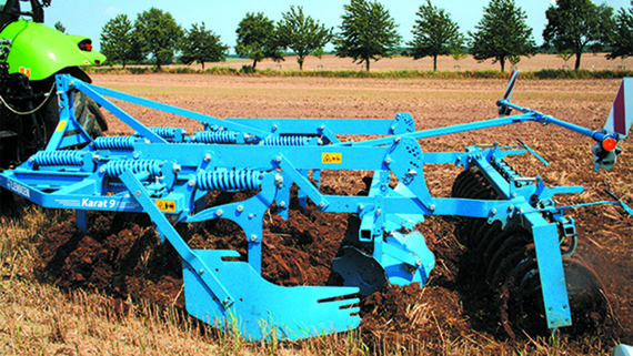Robust plain bearings for cultivators in agriculture